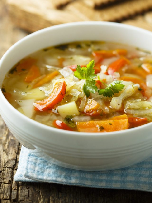 Receita de sopa detox de legumes